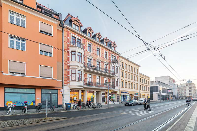 Wohn- u. Geschäftshaus mit 1.900 qm Wohnfläche und 150 qm Gewerbefläche