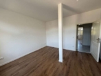 Wohnzimmer - Wohnen im Leipziger Westen! Sonnige 2RWE mit Balkon und EBK!!