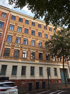 Sonnige 2RWE mit Balkon, 04347 Leipzig, Etagenwohnung