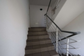 Treppenhaus - Leerstehende 2-Zimmer-Wohnung mit Balkon und Stellplatz in ruhiger Lage