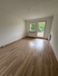 Zimmer - Sonnige 1RWE mit Balkon und EBK!