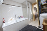 Badezimmer - Renditestarke Kapitalanlage gepflegtes Mehrfamilienhaus mit 3 Wohnungen