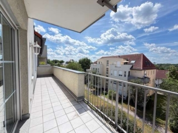 Sonnenbalkon mit Blick ins Rosental – leerstehende 2 Zimmerwohnung mit großem Balkon!, 04159 Leipzig, Etagenwohnung