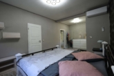 Schlafzimmer - Hochwertiges Einfamilienhaus mit Pool in ruhiger Waldlage von Bad Düben – Effizienzklasse A