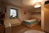 Schlafzimmer - Hochwertiges Einfamilienhaus mit Pool in ruhiger Waldlage von Bad Düben – Effizienzklasse A