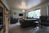 Wohnzimmer - Hochwertiges Einfamilienhaus mit Pool in ruhiger Waldlage von Bad Düben – Effizienzklasse A