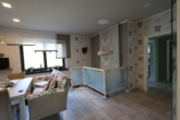 Wohnzimmer - Hochwertiges Einfamilienhaus mit Pool in ruhiger Waldlage von Bad Düben – Effizienzklasse A