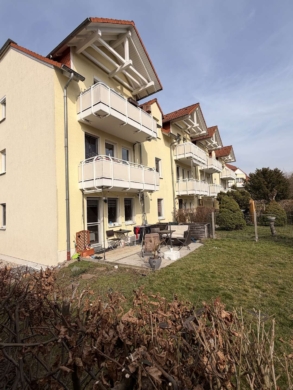 Charmante Dreizimmerwohnung mit Balkon und Stellplatz in ruhiger Lage, 04319 Leipzig, Etagenwohnung