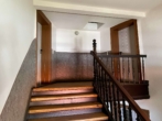 Treppe - 3 vermietete 4-Zimmerwiohnungen im Zentrum-Nord mit Balkon
