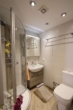 Badezimmer - Leerstehende, gut ausgestattete Dreizimmerwohnung mit Balkon!