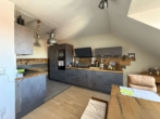 Einbauküche - leerstehende 3 Zimmer Maisonette Wohnung mit Balkon und hochwertiger Einbauküche