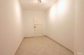 Vorraum - Leerstehende, gut ausgestattete Dreizimmerwohnung mit Balkon!