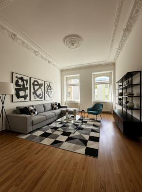 +++Leerstehende 4 Zimmerwohnung mit Balkon+++, 04105 Leipzig, Etagenwohnung